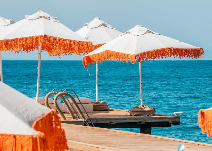 La Local Yalikavak *