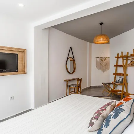 La Local Yalıkavak *