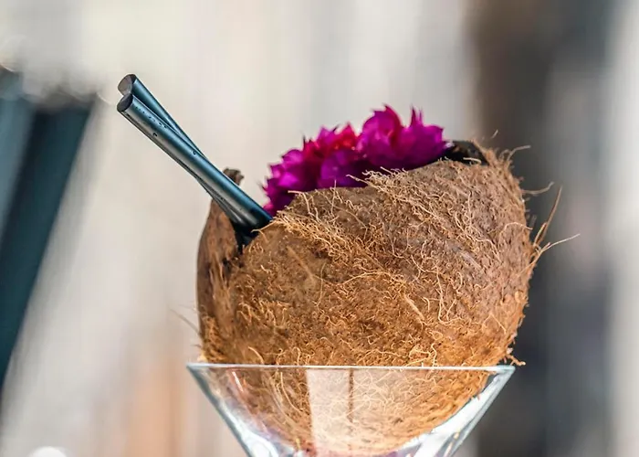 La Local Yalikavak Ξενοδοχείο *