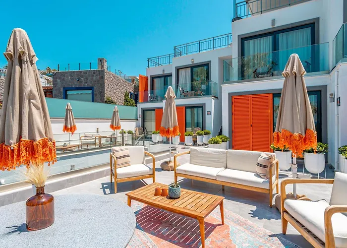 La Local Yalikavak * Αλικαρνασσός